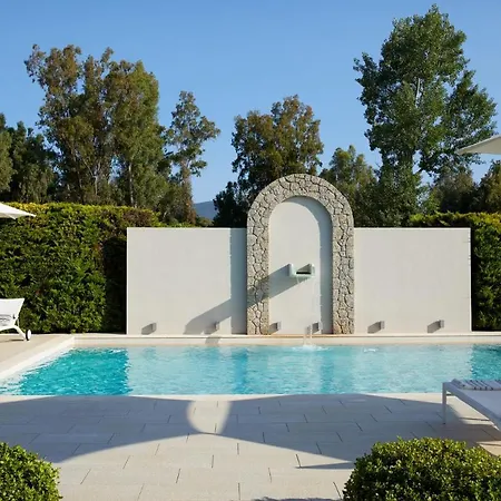 Villa Sleeps 8 Pool Air Con Wifi *